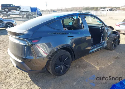 2026 Tesla Model Y Premium Rear-Wheel Drive/Standard Rear-Wheel Drive z USA, uszkodzony, nr VIN 7SAYGDED1TF397423